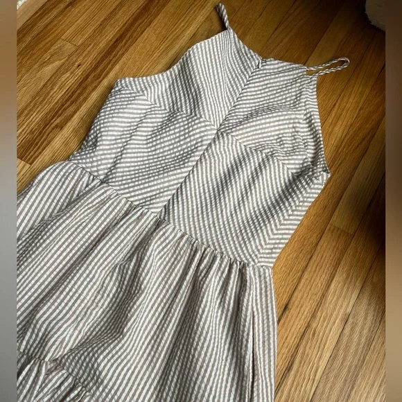 Petal & Pup Neutral Gingham maxi dress - Picture 4 of 8